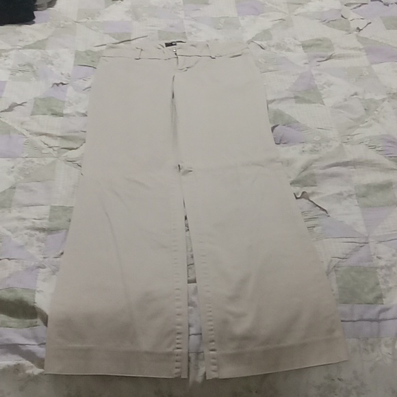 Women's size 2 khaki pants - Picture 1 of 3